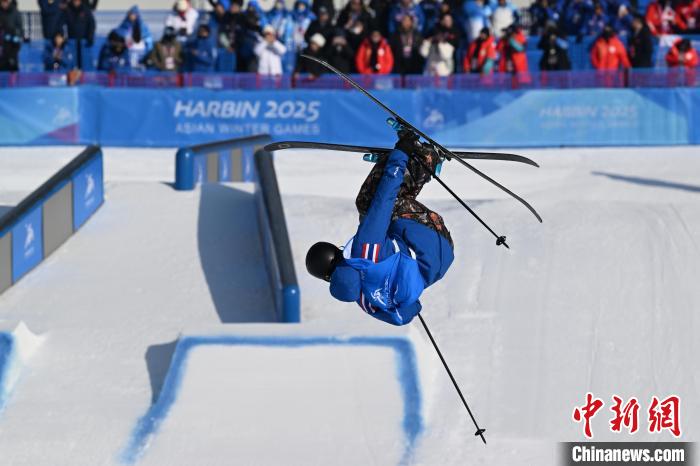 哈尔滨亚冬会的名场面：泪水与微笑并存的真情