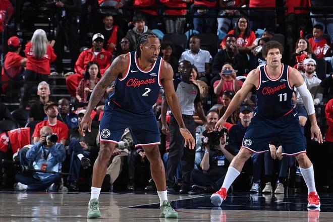 莱昂纳德末节低迷致快船惨败勇士无缘季后赛