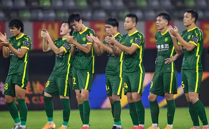 奥古斯托引荐格德斯国安后腰补强 蒙哥马利暂脱